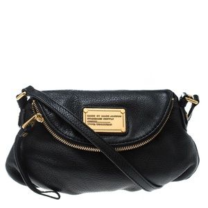 Marc by Marc Jacobs. Crossbody hobo bag. Black with gold hardware. Leather